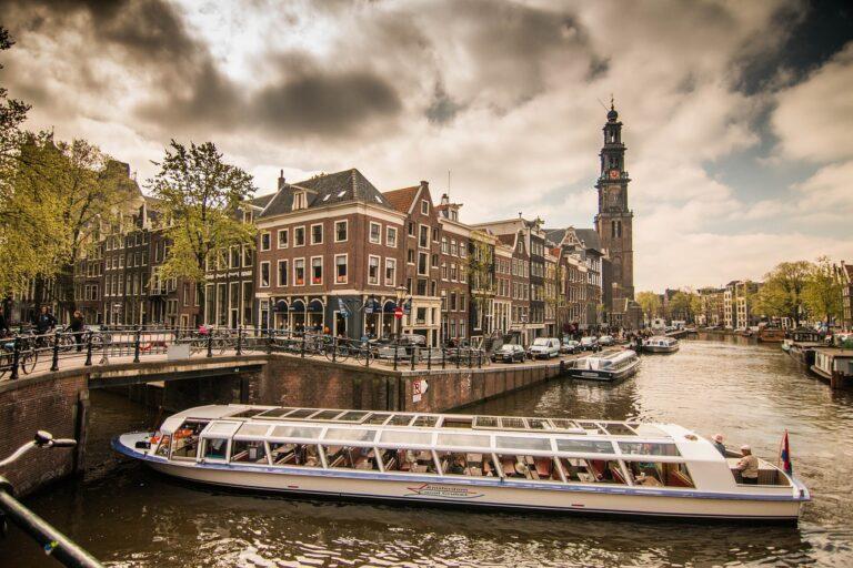 canal amsterdam